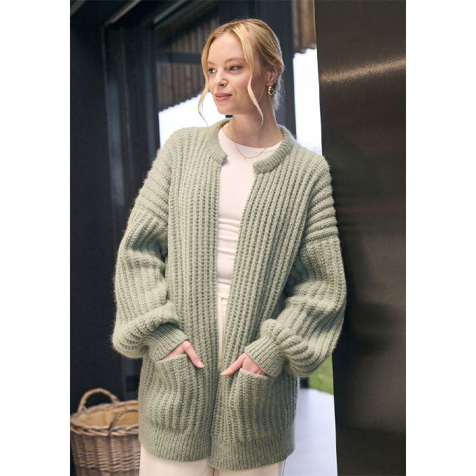 Mode at Rowan Cromer - Coatigan