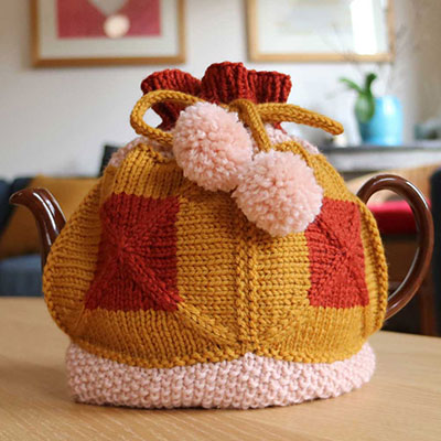 Criss-Cross Motif Tea Cosy Digital Download