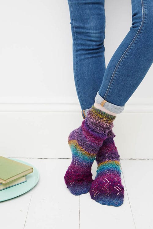 DB079 Bobble Lace Socks