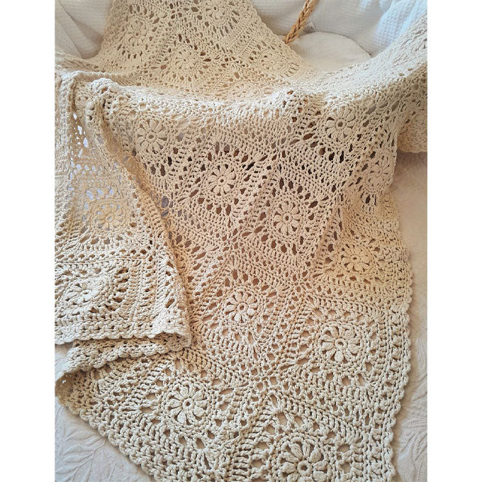 016 Flower Motif Baby Blanket