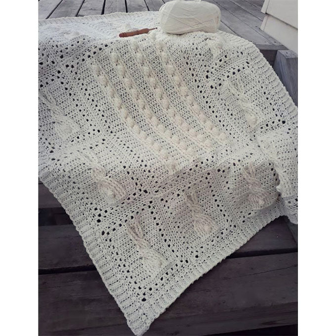 096 Bunny Cable Blanket