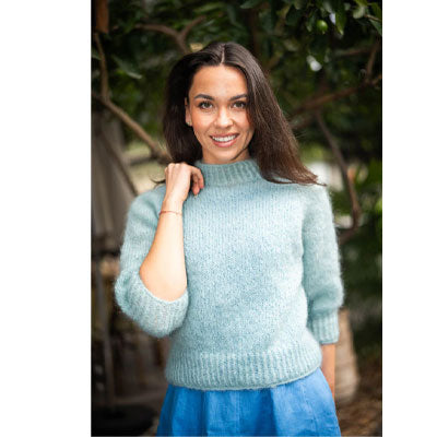 2401 Simple Sweater